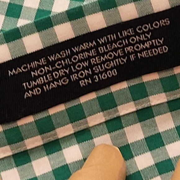 Jos A Banks, Men's green & White Checkered Short Sleeve Shirt. Size L, Not Worn - Picture 6 of 8